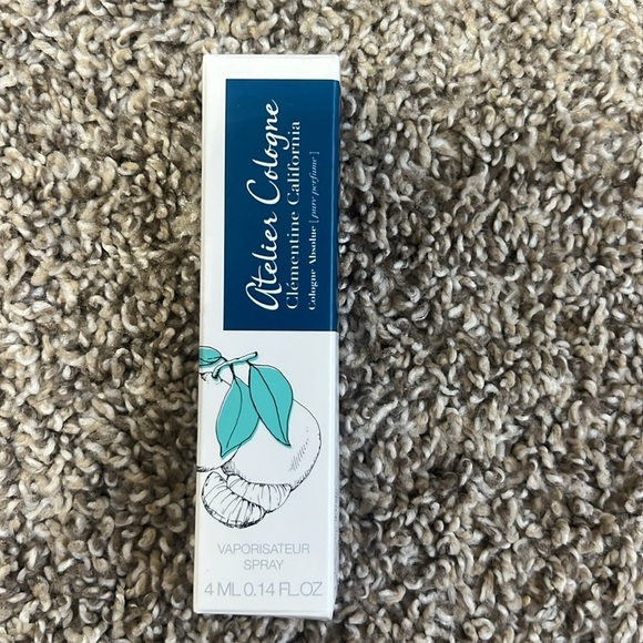 Perfume sample bundle - Picture 3 of 3